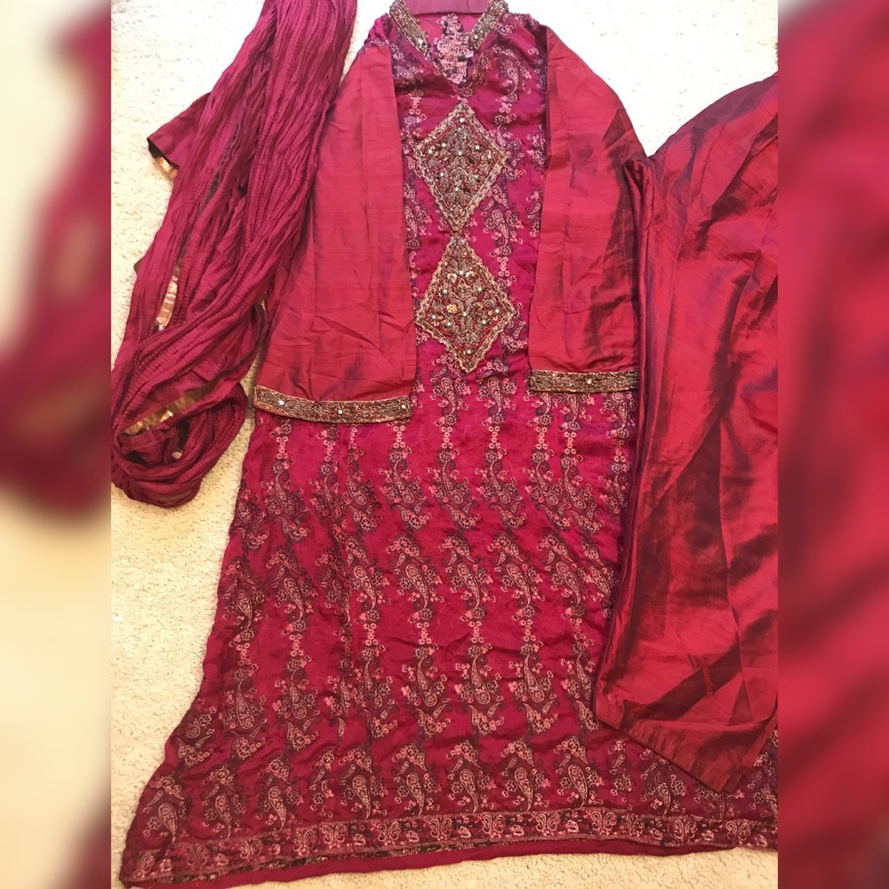 3 piece multi fabric chiffon zari suit